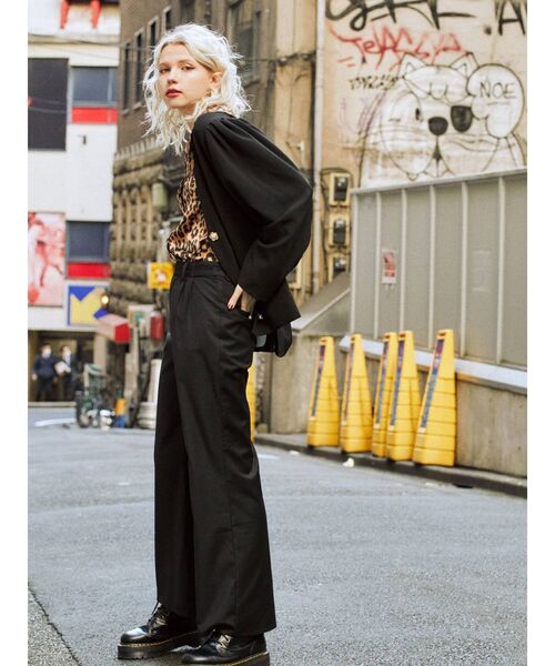 jouetie（ジュエティ）の「パールボタンタックパンツ（スラックス・レディース・ブラック/オレンジ/その他1・MEDIUM）」の8枚目の写真