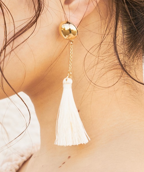 Chico（チコ）の「ロングタッセルピアス（ピアス（両耳用）・レディース・アイボリー/ブラック/ミント・FREE）」の2枚目の写真