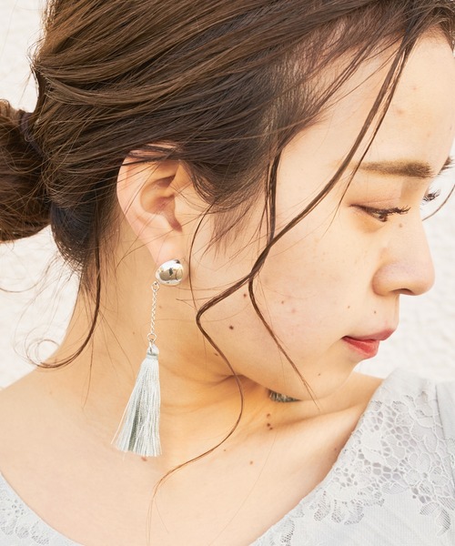 Chico（チコ）の「ロングタッセルピアス（ピアス（両耳用）・レディース・アイボリー/ブラック/ミント・FREE）」の4枚目の写真
