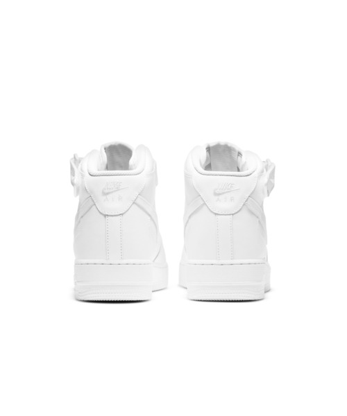 NIKE(ナイキ)の「NIKE/ナイキ AIR FORCE1 MID 07/エアフォース1 ミッド 07(AF1)(スニーカー・メンズ・ホワイト・27.5cm/26.5cm/27cm/28cm/26cm/25.5cm/29cm/25cm/30cm/28.5cm)」の4枚目の写真