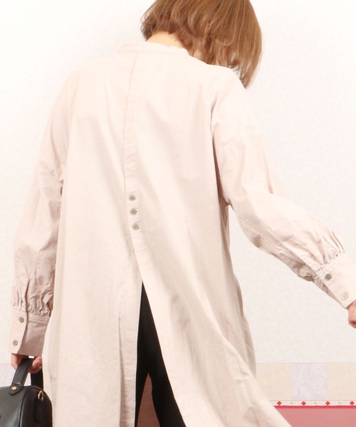 nougatine(ヌガティーヌ)の「【nougatine】綿100ウェービーピンタックバックシャンシャツワンピース(シャツワンピース・レディース・ラベンダー/ホワイト/グレイッシュベージュ・FREE)」の10枚目の写真
