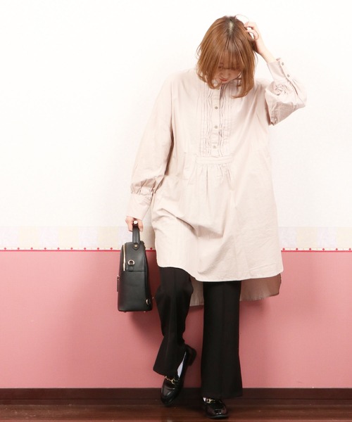 nougatine(ヌガティーヌ)の「【nougatine】綿100ウェービーピンタックバックシャンシャツワンピース(シャツワンピース・レディース・ラベンダー/ホワイト/グレイッシュベージュ・FREE)」の6枚目の写真