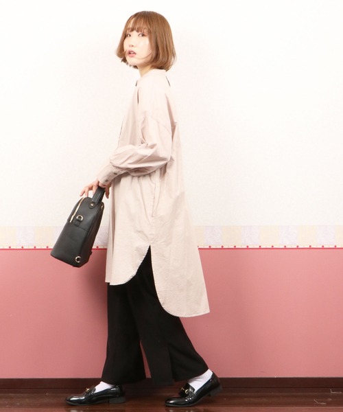 nougatine(ヌガティーヌ)の「【nougatine】綿100ウェービーピンタックバックシャンシャツワンピース(シャツワンピース・レディース・ラベンダー/ホワイト/グレイッシュベージュ・FREE)」の4枚目の写真