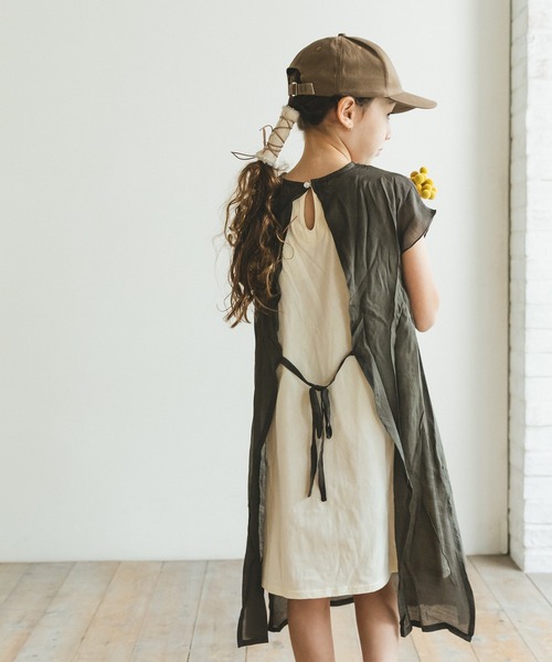 pairmanon（ペアマノン）の「シアードッキングレイヤード バックスリットワンピース（ワンピース・キッズ・ラベンダー/グレイッシュベージュ/モカ/ブルー系その他3・130/140/150/110/120/100/90）」の2枚目の写真