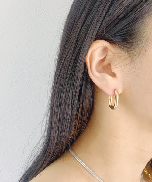 iso（イソ）の「スクエアフープピアス（ピアス（両耳用）・レディース・シルバー/ゴールド・FREE）」の5枚目の写真