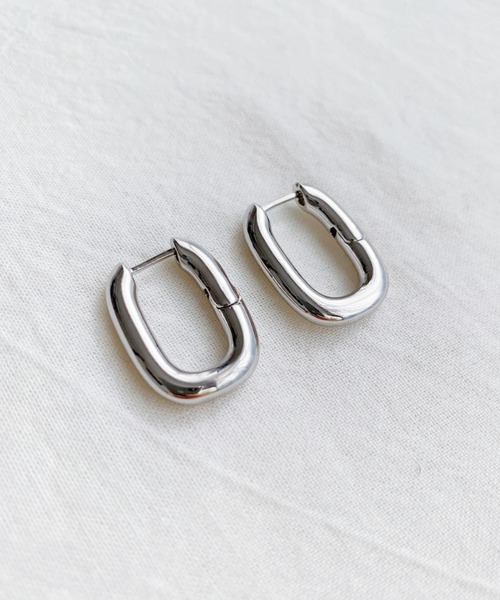 iso（イソ）の「スクエアフープピアス（ピアス（両耳用）・レディース・シルバー/ゴールド・FREE）」の8枚目の写真