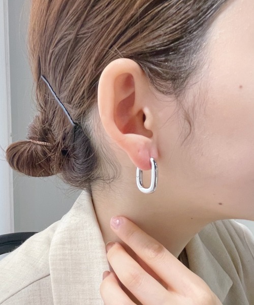 iso（イソ）の「スクエアフープピアス（ピアス（両耳用）・レディース・シルバー/ゴールド・FREE）」の10枚目の写真