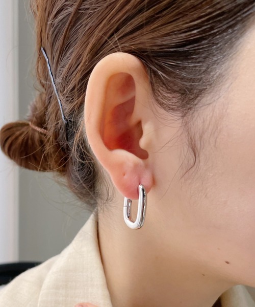 iso（イソ）の「スクエアフープピアス（ピアス（両耳用）・レディース・シルバー/ゴールド・FREE）」の11枚目の写真