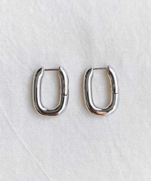 iso（イソ）の「スクエアフープピアス（ピアス（両耳用）・レディース・シルバー/ゴールド・FREE）」の15枚目の写真