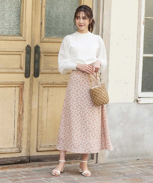 KOBE LETTUCE（コウベレタス）の「ボリュームチュールスリーブニットトップス（ニット/セーター・レディース・ネイビー/オフホワイト/グリーン系その他・FREE）」の8枚目の写真