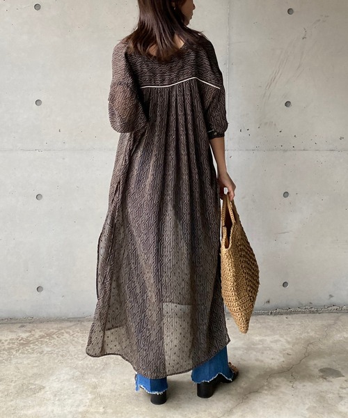 CAPRICIEUX LE'MAGE（カプリシューレマージュ）の「2WAYシアーキカワンピース（ワンピース・レディース・ブラック/ベージュ・FREE）」の21枚目の写真