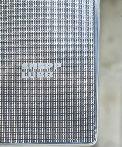 Snap club（スナップクラブ）の「【Snap club】シルバーシートPVC　メタリックショルダーバック（ショルダーバッグ・メンズ・レッド/ブルー/グリーン/ピンク/シルバー/ブラック/ブラウン/パープル・FREE）」の12枚目の写真