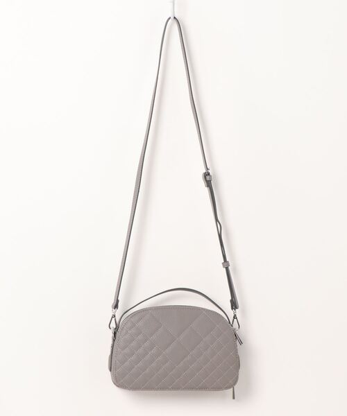 FIORELLI（フィオレッリ）の「【FIORELLI/フィオレッリ】キルティングミニポッシェ（ショルダーバッグ・レディース・ブラック/グレー・FREE）」の5枚目の写真