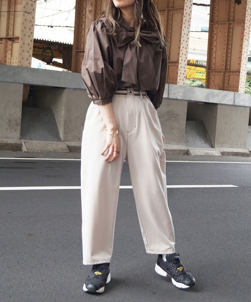 179/WG（イチナナキュウダブルジー）の「配色ステッチイージーサルエルパンツ（その他パンツ・レディース・ブラック/グレー/ベージュ・MEDIUM）」の19枚目の写真