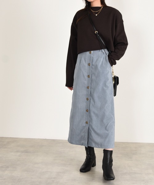 w closet（ダブルクローゼット）の「前開きコーデュロイスカート（スカート・レディース・グレー/サックスブルー/スミクロ/アイボリー・マルチサイズ）」の21枚目の写真