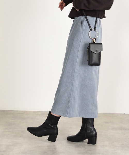 w closet（ダブルクローゼット）の「前開きコーデュロイスカート（スカート・レディース・グレー/サックスブルー/スミクロ/アイボリー・マルチサイズ）」の8枚目の写真