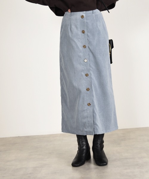 w closet（ダブルクローゼット）の「前開きコーデュロイスカート（スカート・レディース・グレー/サックスブルー/スミクロ/アイボリー・マルチサイズ）」の14枚目の写真