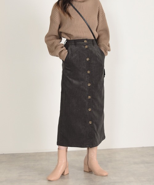 w closet（ダブルクローゼット）の「前開きコーデュロイスカート（スカート・レディース・グレー/サックスブルー/スミクロ/アイボリー・マルチサイズ）」の16枚目の写真