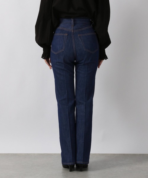 LOWRYS FARM（ローリーズファーム）の「フレアデニムパンツ（デニムパンツ・レディース・ブラック/ワンウォッシュ/ブラック系その他/ダークネイビー・マルチサイズ）」の6枚目の写真