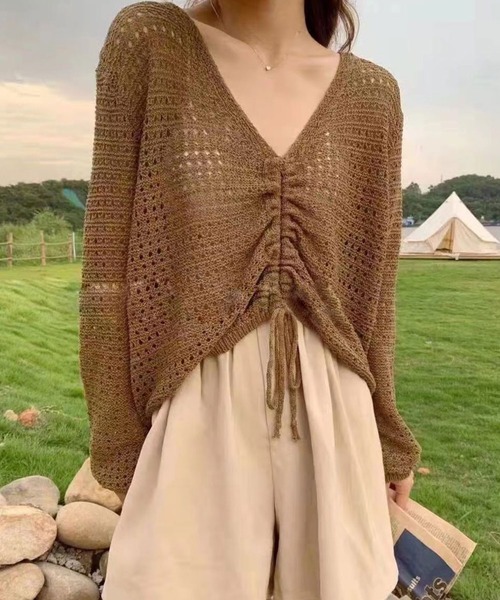 SPIGA（スピーガ）の「センターギャザーVネックニット（ニット/セーター・レディース・ブラック/ベージュ/ブラウン/グレー/グリーン・FREE）」の9枚目の写真