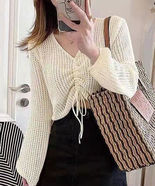 SPIGA（スピーガ）の「センターギャザーVネックニット（ニット/セーター・レディース・ブラック/ベージュ/ブラウン/グレー/グリーン・FREE）」の10枚目の写真