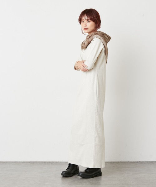 Omekashi（オメカシ）の「ラグランテレコワンピース（ワンピース・レディース・チャコールグレー/ブラック/アイボリー・36/38）」の16枚目の写真