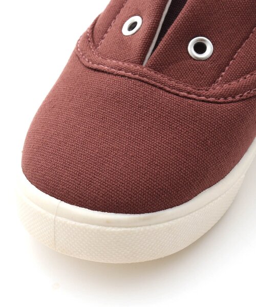 Ampersand（アンパサンド）の「/撥水キャンバススニーカー(トドラーサイズ)（スニーカー・キッズ・カーキ/イエロー/レッド/ベージュ/チャコール/キャメル・22/20/17/18/21/19/16）」の16枚目の写真