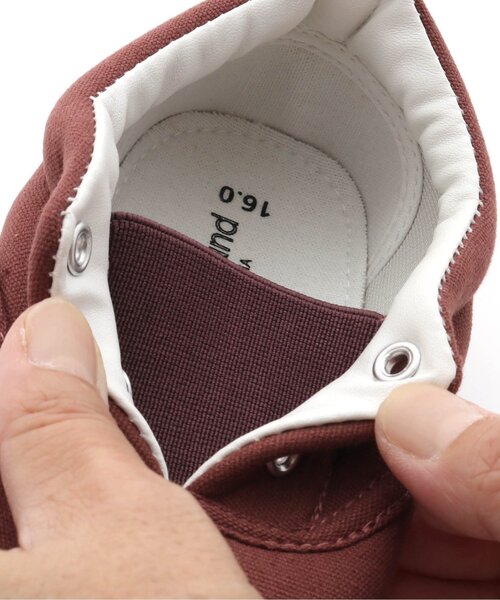 Ampersand（アンパサンド）の「/撥水キャンバススニーカー(トドラーサイズ)（スニーカー・キッズ・カーキ/イエロー/レッド/ベージュ/チャコール/キャメル・22/20/17/18/21/19/16）」の18枚目の写真