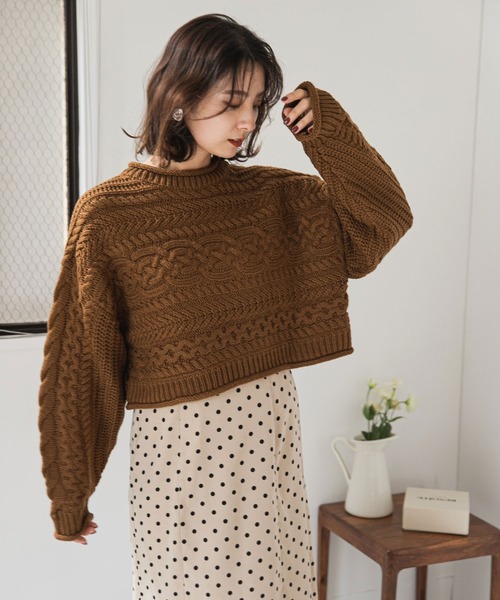 rectangle（レクタングル）の「クロップドケーブルニット（ニット/セーター・レディース・オリーブ/モカ/ナチュラル/ピンク/ベージュ/ブラック・FREE）」の7枚目の写真