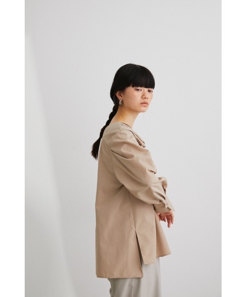 STYLEMIXER(スタイルミキサー)の「ツイストネックブラウス(シャツ/ブラウス・レディース・ホワイト/ブラック/ベージュ・ONESIZE)」の5枚目の写真