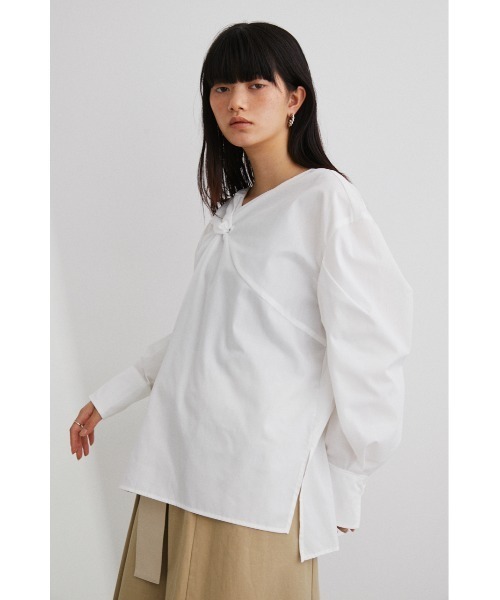 STYLEMIXER(スタイルミキサー)の「ツイストネックブラウス(シャツ/ブラウス・レディース・ホワイト/ブラック/ベージュ・ONESIZE)」の9枚目の写真