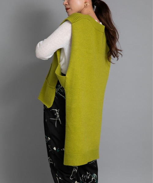 Eimee Law（エイミーロウ）の「編地デザインニットベスト（ベスト・レディース・黄緑系/ライトグレー/ブラック・38）」の6枚目の写真