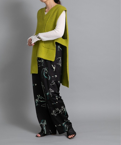 Eimee Law（エイミーロウ）の「編地デザインニットベスト（ベスト・レディース・黄緑系/ライトグレー/ブラック・38）」の11枚目の写真