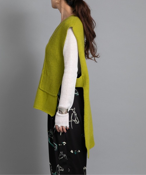 Eimee Law（エイミーロウ）の「編地デザインニットベスト（ベスト・レディース・黄緑系/ライトグレー/ブラック・38）」の13枚目の写真