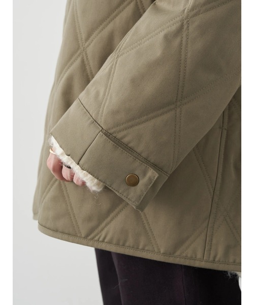 earth music&ecology（アースミュージックアンドエコロジー）の「ノーカラーキルティングコート ＊（ノーカラーコート・レディース・ブラック/ベージュ/カーキ・FREE）」の22枚目の写真