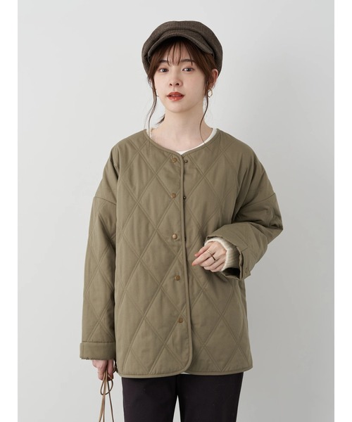 earth music&ecology（アースミュージックアンドエコロジー）の「ノーカラーキルティングコート ＊（ノーカラーコート・レディース・ブラック/ベージュ/カーキ・FREE）」の19枚目の写真