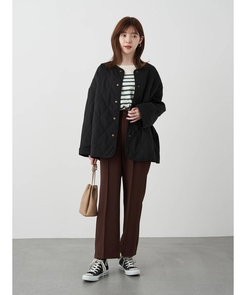 earth music&ecology（アースミュージックアンドエコロジー）の「ノーカラーキルティングコート ＊（ノーカラーコート・レディース・ブラック/ベージュ/カーキ・FREE）」の20枚目の写真