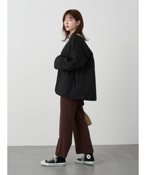 earth music&ecology（アースミュージックアンドエコロジー）の「ノーカラーキルティングコート ＊（ノーカラーコート・レディース・ブラック/ベージュ/カーキ・FREE）」の6枚目の写真