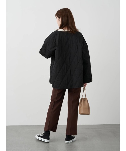 earth music&ecology（アースミュージックアンドエコロジー）の「ノーカラーキルティングコート ＊（ノーカラーコート・レディース・ブラック/ベージュ/カーキ・FREE）」の10枚目の写真