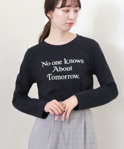 archives(アルシーヴ)の「フロッキープリントロンT(Tシャツ/カットソー・レディース・オフホワイト/ベージュ/ブラック/ブラウン・MEDIUM)」の21枚目の写真