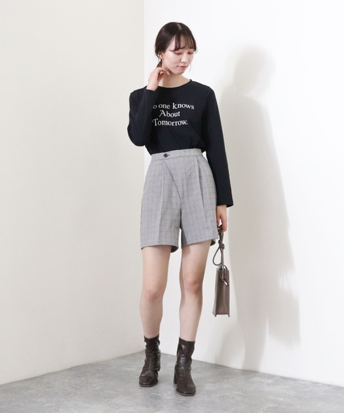 archives(アルシーヴ)の「フロッキープリントロンT(Tシャツ/カットソー・レディース・オフホワイト/ベージュ/ブラック/ブラウン・MEDIUM)」の9枚目の写真