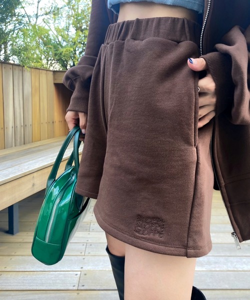 WHO'S WHO gallery(フーズフーギャラリー)の「【SLOPPY/スロッピー】裏毛ショートパンツ(スウェットパンツ・レディース・ブラック/ブラウン/オートミール/グリーン/サックスブルー・FREE)」の19枚目の写真