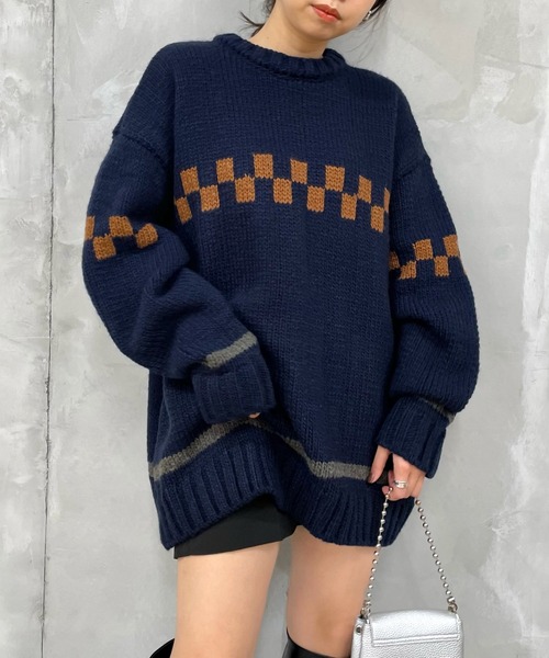 WHO'S WHO gallery(フーズフーギャラリー)の「COOPERカウチンクルー(ニット/セーター・メンズ・チャコールグレー/ブラウン/ネイビー・FREE)」の2枚目の写真