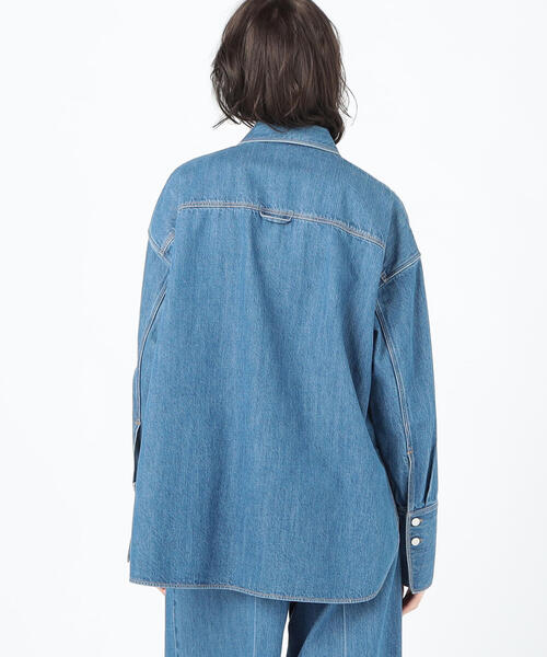TOMORROWLAND （トゥモローランド）の「コットンデニム オーバーサイズドシャツ（シャツ/ブラウス・レディース・ブルー・36）」の7枚目の写真