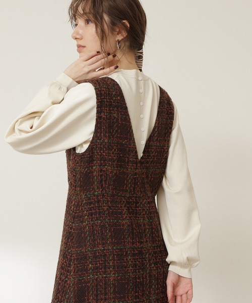 N.（N. Natural Beauty Basic）（エヌエヌナチュラルビューティーベーシック）の「◆バックボタンスリットニット（ニット/セーター・レディース・ダークブラウン/パープル/オフホワイト/ブルー・MEDIUM）」の14枚目の写真