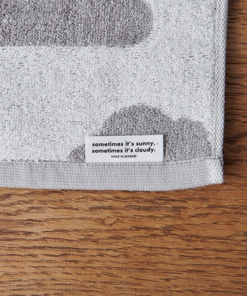 BIRTHDAY BAR（バースデイバー）の「cloud 雲柄 ウォッシュタオル（ハンドタオル）（タオル・レディース・グレー/ブルー・フリー）」の5枚目の写真