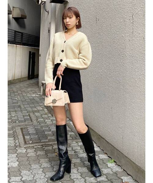 EMODA(エモダ)の「クロップレイヤードニット(ニット/セーター・レディース・アイボリー/ブラック/ブルー・FREE)」の9枚目の写真