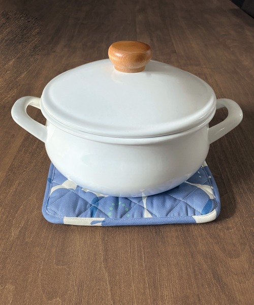 Wpc.（ダブリュピーシー）の「Wpc. Patterns ポットホルダー ミトン 鍋敷き（キッチンツール・レディース・ホワイト系その他/レッド系その他/チャコール/ブルー系その他・FREE）」の5枚目の写真