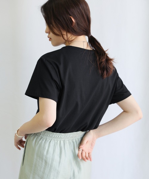 select MOCA(セレクトモカ)の「クルーネックコットンベーシックTシャツ(Tシャツ/カットソー・レディース・ブラック/オフホワイト/カーキ/ライトベージュ・FREE)」の21枚目の写真