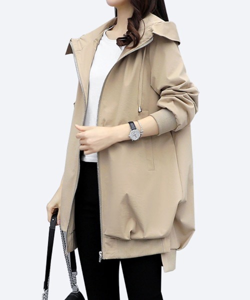 Doux Belle(ドゥーベル)の「フード付きビックシルエットコート(ブルゾン・レディース・ブラック/ベージュ・LARGE/MEDIUM)」の2枚目の写真